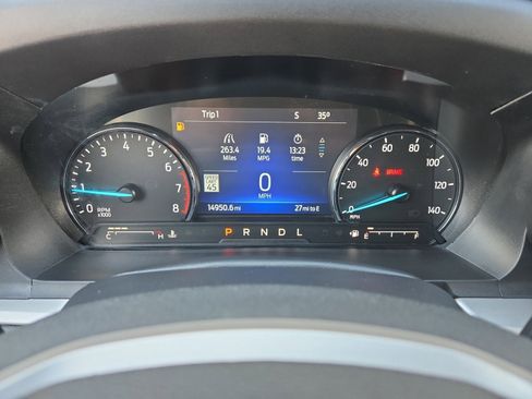 Used 2022 Ford Explorer XLT w/ Equipment Group 202A image 16