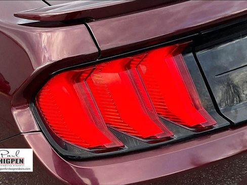 Used 2018 Ford Mustang GT Premium image 29