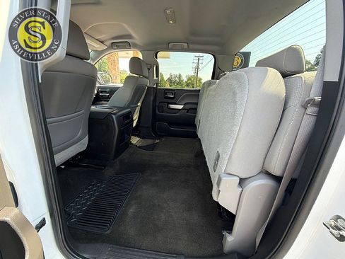Used 2015 Chevrolet Silverado 1500 LT w/ LT Convenience Package AWD/4WD image 17