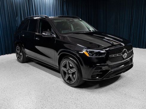 New 2026 Mercedes-Benz GLE 450 4MATIC image 3