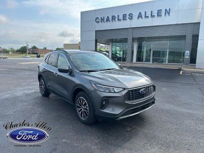 New 2025 Ford Escape SE