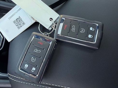 New 2026 Jeep Grand Cherokee Limited image 31