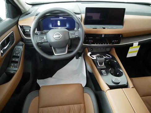 New 2026 Nissan Rogue Platinum AWD/4WD image 22