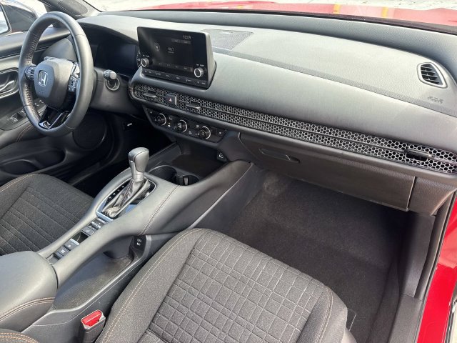 Used 2024 Honda HR-V Sport image 12