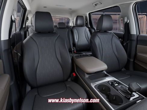 New 2026 Kia Carnival EX FWD image 17