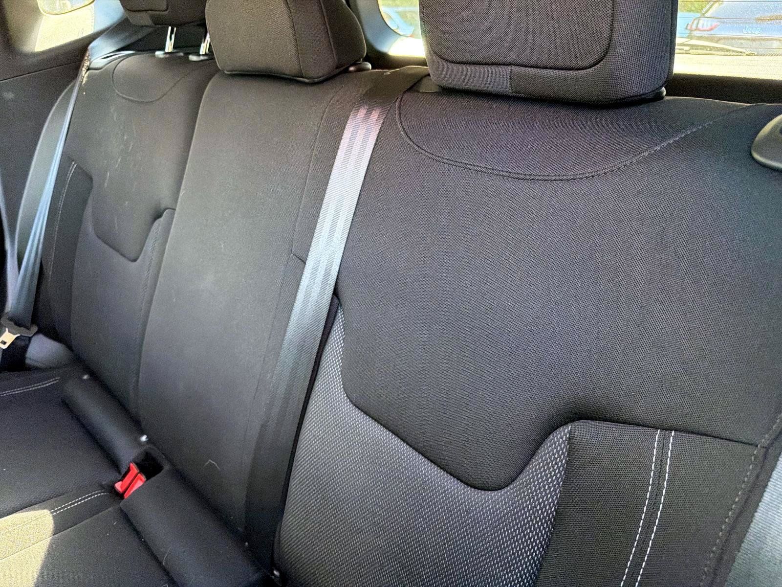 Used 2021 Jeep Renegade Sport AWD/4WD image 6
