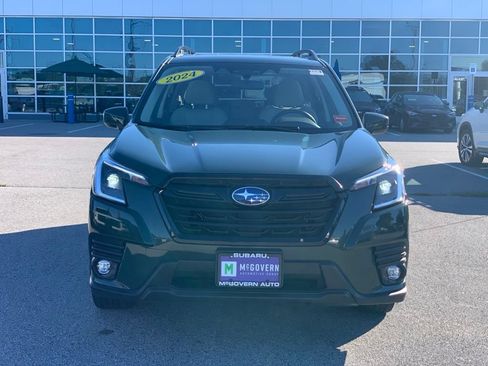 Used 2024 Subaru Forester Premium AWD/4WD image 4