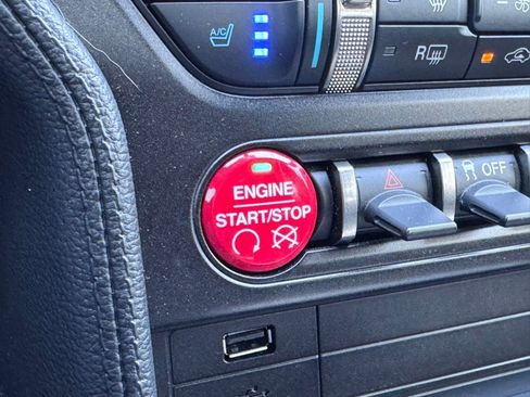 Used 2016 Ford Mustang Shelby GT350 w/ Technology Package RWD image 25