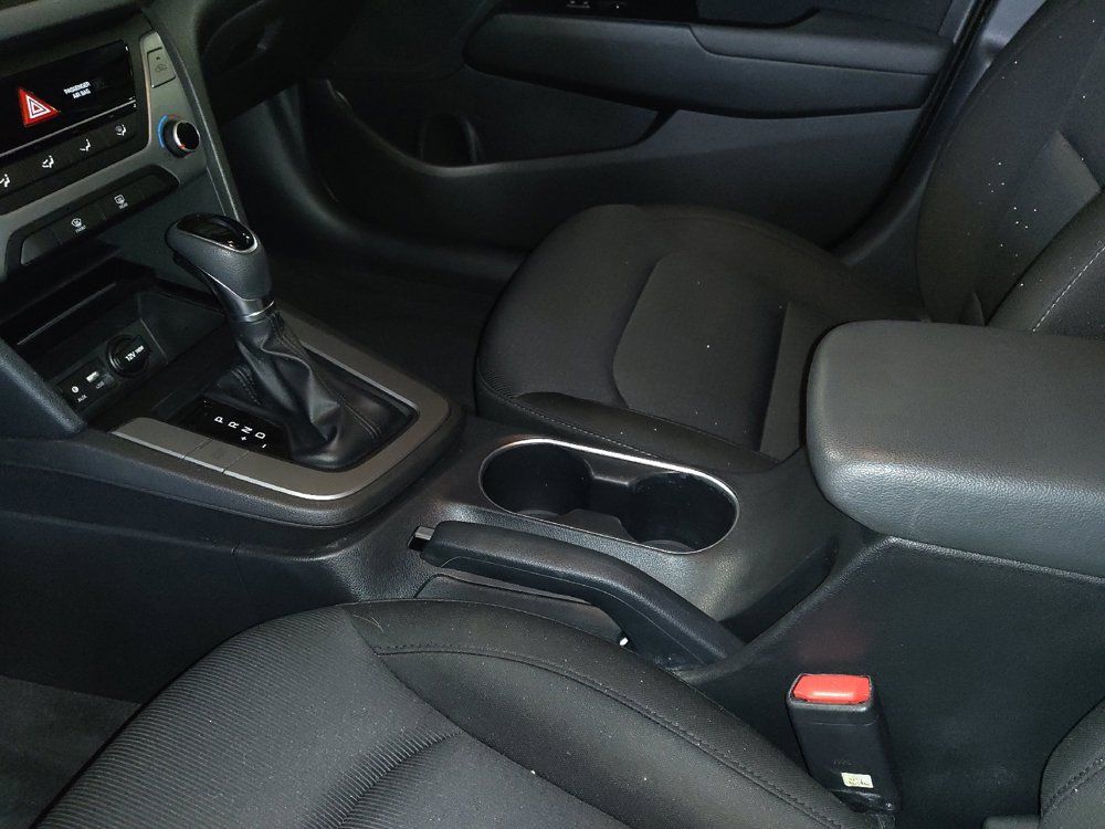 Used 2018 Hyundai Elantra SEL FWD image 26