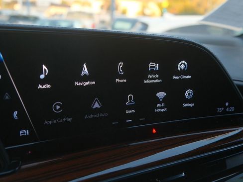 Used 2022 Cadillac Escalade ESV Luxury image 24