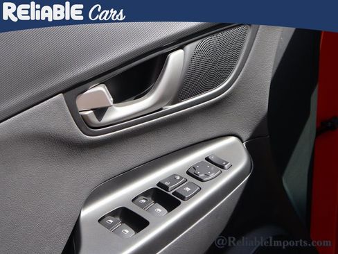 Used 2019 Hyundai Kona Limited image 22