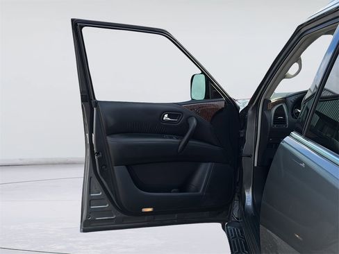 Used 2020 Nissan Armada SL w/ Premium Package image 20