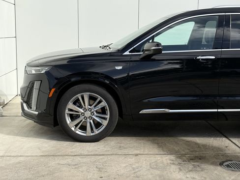 Certified 2024 Cadillac XT6 Premium Luxury image 5