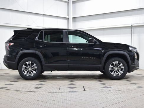 New 2026 Chevrolet Equinox LT FWD image 9