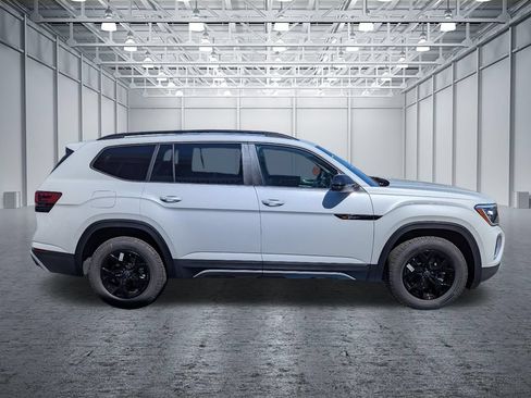 New 2026 Volkswagen Atlas Peak Edition AWD/4WD image 6
