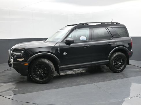 New 2025 Ford Bronco Sport Outer Banks w/ Sasquatch Outer Banks Package image 2