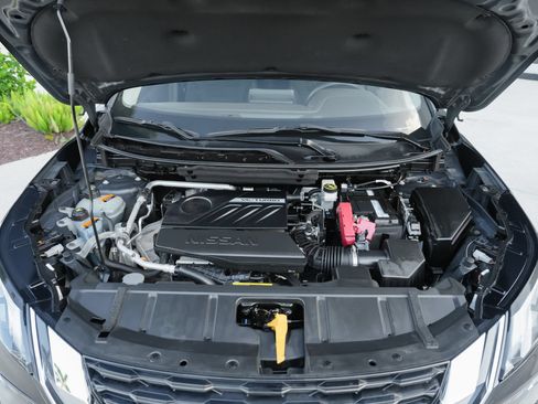 Used 2023 Nissan Rogue S AWD/4WD image 41