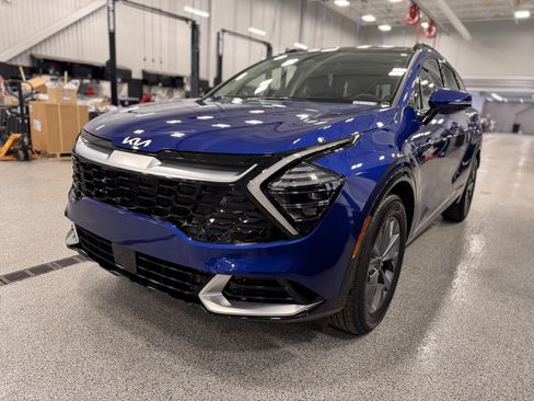 Certified 2025 Kia Sportage SX image 34