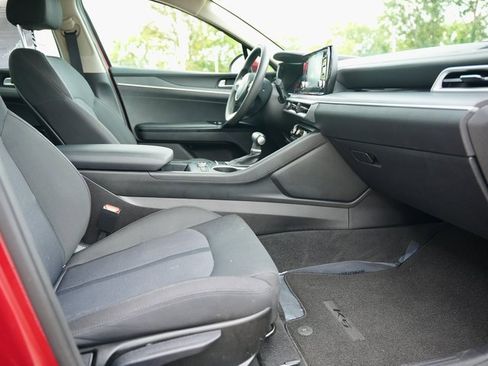 Used 2023 Kia K5 LXS image 8