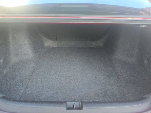 Used 2018 Honda Accord LX image 12