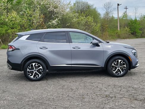 Used 2023 Kia Sportage EX AWD/4WD image 4