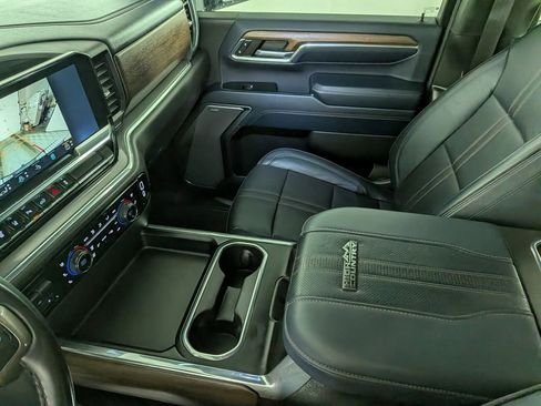 Certified 2024 Chevrolet Silverado 2500 High Country w/ High Country Premium Package image 28