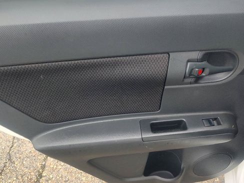Used 2010 Scion xB FWD image 16