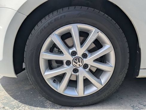 Used 2014 Volkswagen Jetta SE FWD image 10