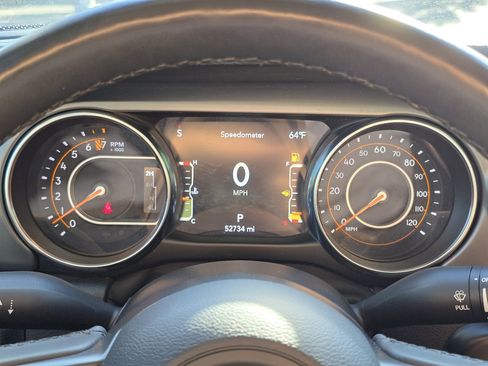 Used 2022 Jeep Gladiator Sport image 36