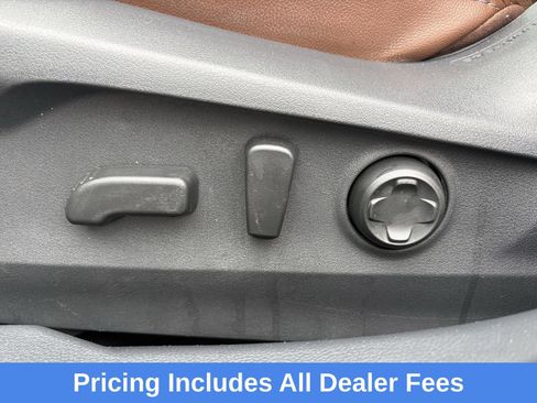 Certified 2025 Subaru Outback Touring XT AWD/4WD image 28