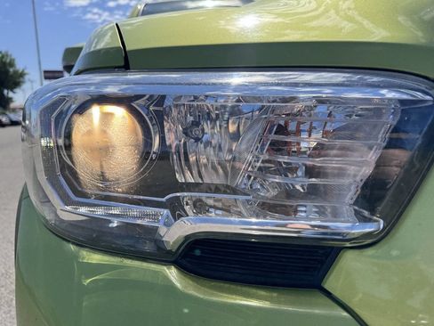 Used 2023 Toyota Tacoma TRD Off-Road AWD/4WD image 55