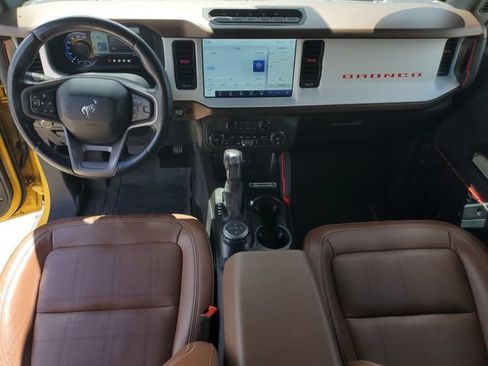 Used 2024 Ford Bronco Heritage Edition AWD/4WD image 9