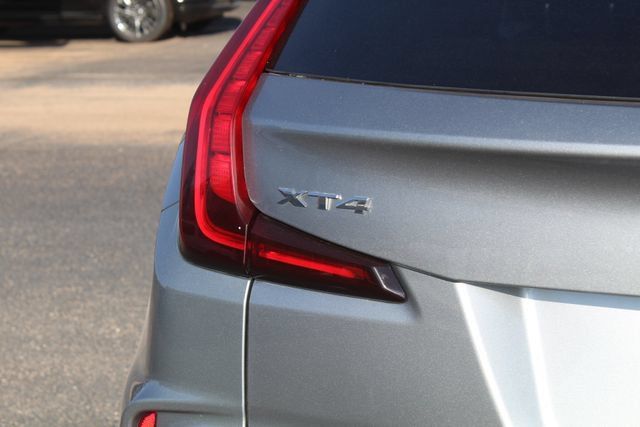 Used 2025 Cadillac XT4 Premium Luxury FWD image 5