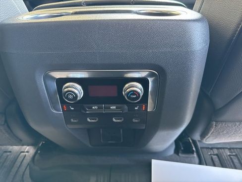 Used 2021 GMC Yukon Denali w/ Denali Ultimate Package image 31