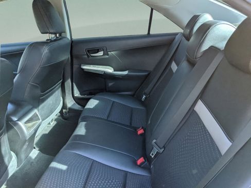 Used 2012 Toyota Camry SE image 18
