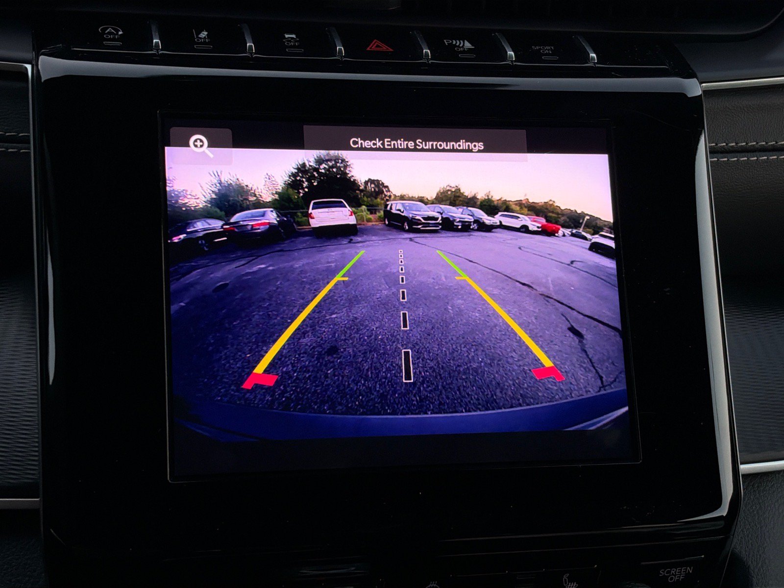 Used 2025 Jeep Grand Cherokee Altitude RWD image 16