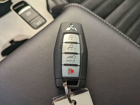 New 2026 Mitsubishi Outlander SE FWD image 31