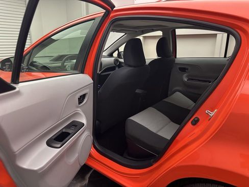 Used 2012 Toyota Prius C Three FWD image 6