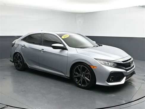 Used 2018 Honda Civic Sport image 3