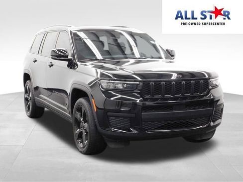 Used 2022 Jeep Grand Cherokee L Laredo image 1