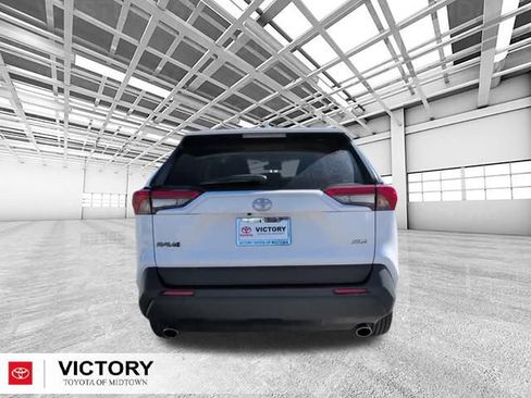 Used 2023 Toyota RAV4 XLE image 4