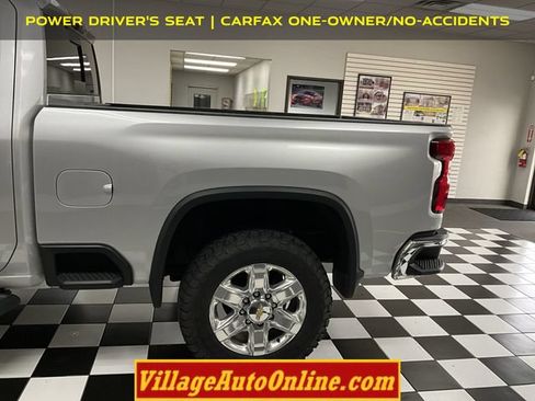 Used 2021 Chevrolet Silverado 2500 LTZ w/ LTZ Plus Package AWD/4WD image 9