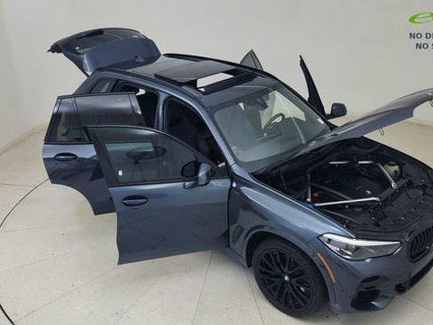 Used 2022 BMW X5 xDrive40i w/ M Sport Package AWD/4WD image 82