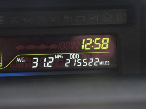 Used 2012 Toyota Prius V Three image 27