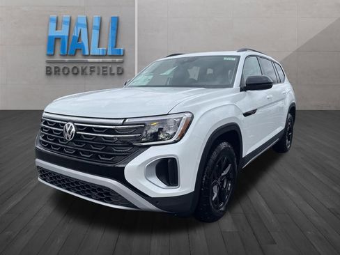 New 2026 Volkswagen Atlas Peak Edition AWD/4WD image 1
