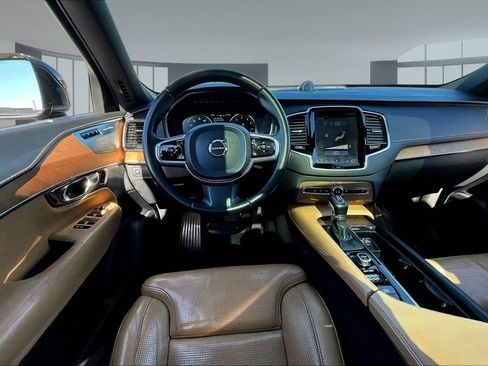 Used 2017 Volvo XC90 T6 Inscription w/ Vision Package AWD/4WD image 5