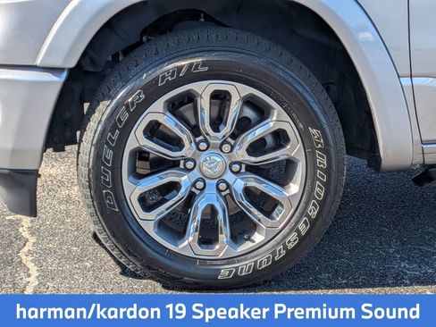 Used 2024 RAM 1500 Laramie AWD/4WD image 12