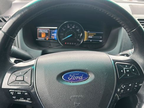 Used 2016 Ford Explorer Limited AWD/4WD image 17