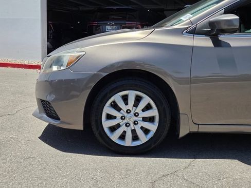 Used 2016 Nissan Sentra SV FWD image 9