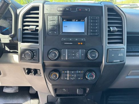 Used 2022 Ford F250 XL w/ Power Equipment Group image 20